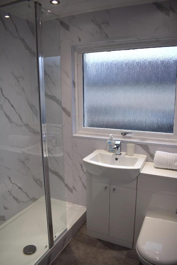 Kelpies Serviced Apartments- Cromwell Apt Фалькирк Экстерьер фото